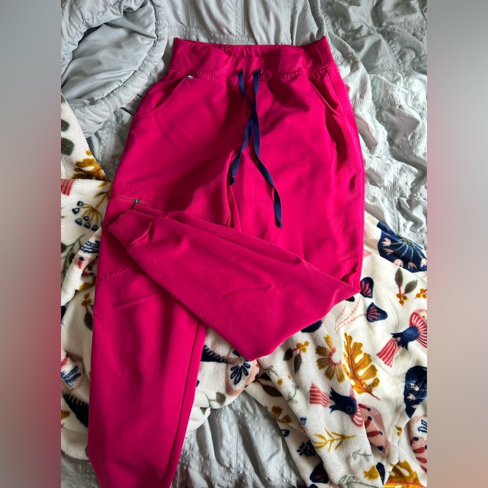 figs high waisted zamora pant petite